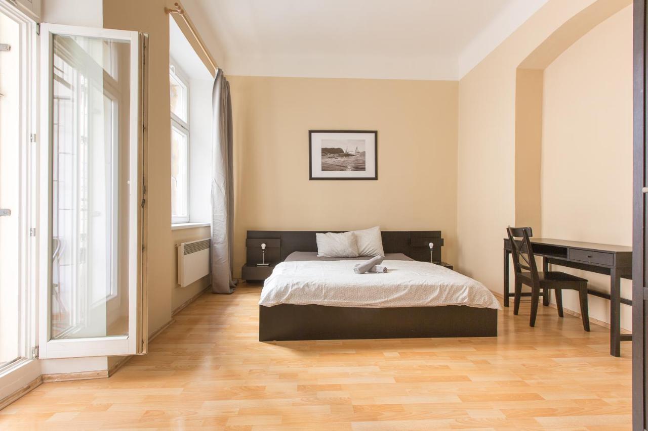 Premier Apartments Near The Museum Praga Exterior foto