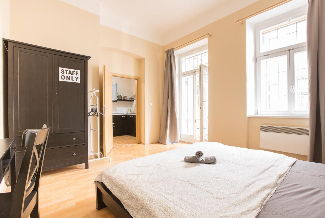 Premier Apartments Near The Museum Praga Exterior foto